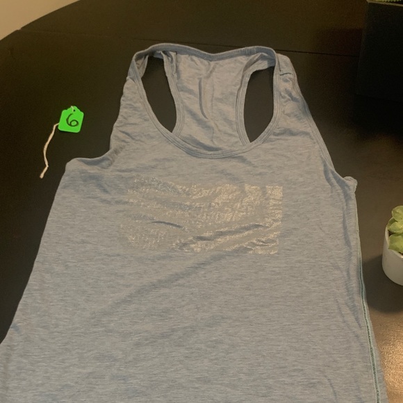 Lululemon tank